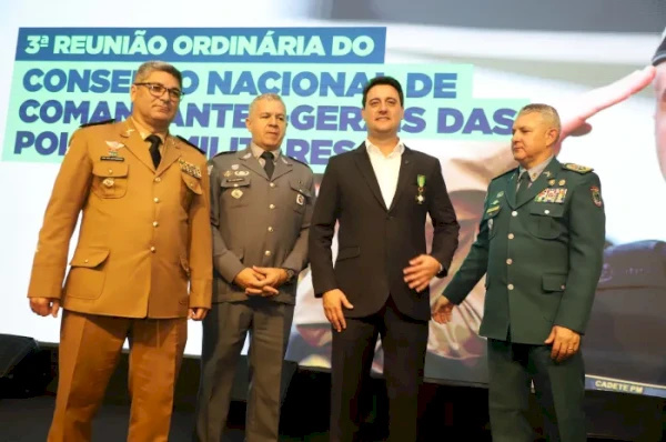 Ratinho Junior ressalta bons índices da segurança do Paraná em reunião com PMs de todo o Brasil