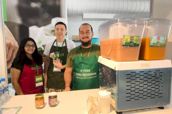 Aguardente de goiaba, sorvete de frutas nativas: Feira Sabores do Paraná traz novidades