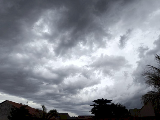 Paraná está em alerta amarelo para tempestades. Veja regiões que podem ser atingidas