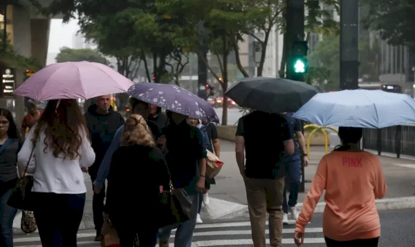 Inmet emite alerta de tempestade para sete estados para esta terça e quarta-feira