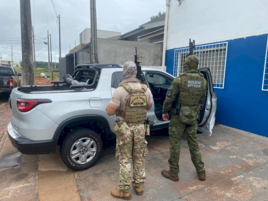 Fiat Toro furtada é localizada abandonada em Terra Roxa