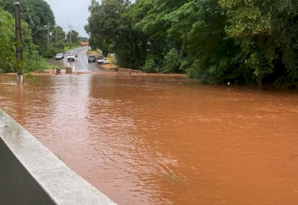 Marechal Rondon registra pontos de alagamento devido ao grande volume de chuva