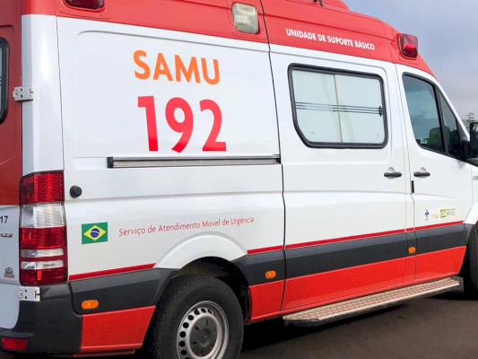 Bebê é esquecido dentro de carro e se engasga com vômito em Cascavel
