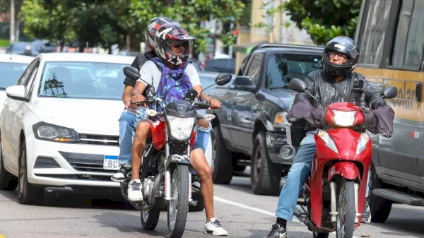 Lei que isenta IPVA de motos de até 170 cilindradas é sancionada no Paraná