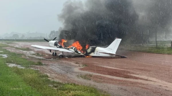 Aeronave com resquícios de drogas pega fogo em Mato Grosso