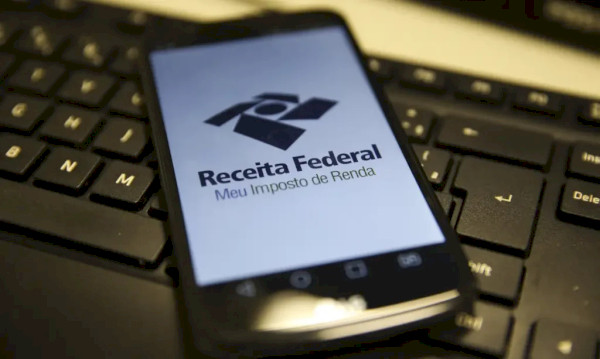 Receita abre na segunda consulta ao último lote residual de restituição do IRPF do ano